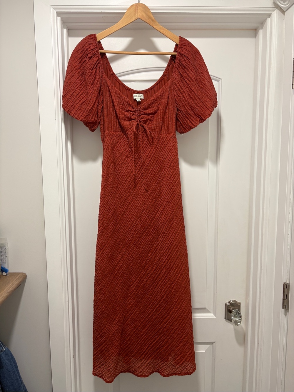 Puff-Sleeve Rust Midi Dress with Front Tie